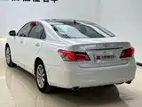Фото 37 - Lexus ES