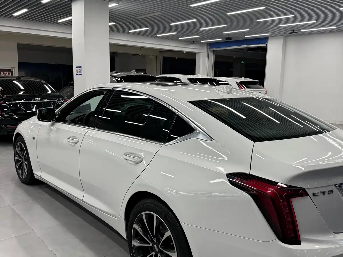 CADILLAC CT5
