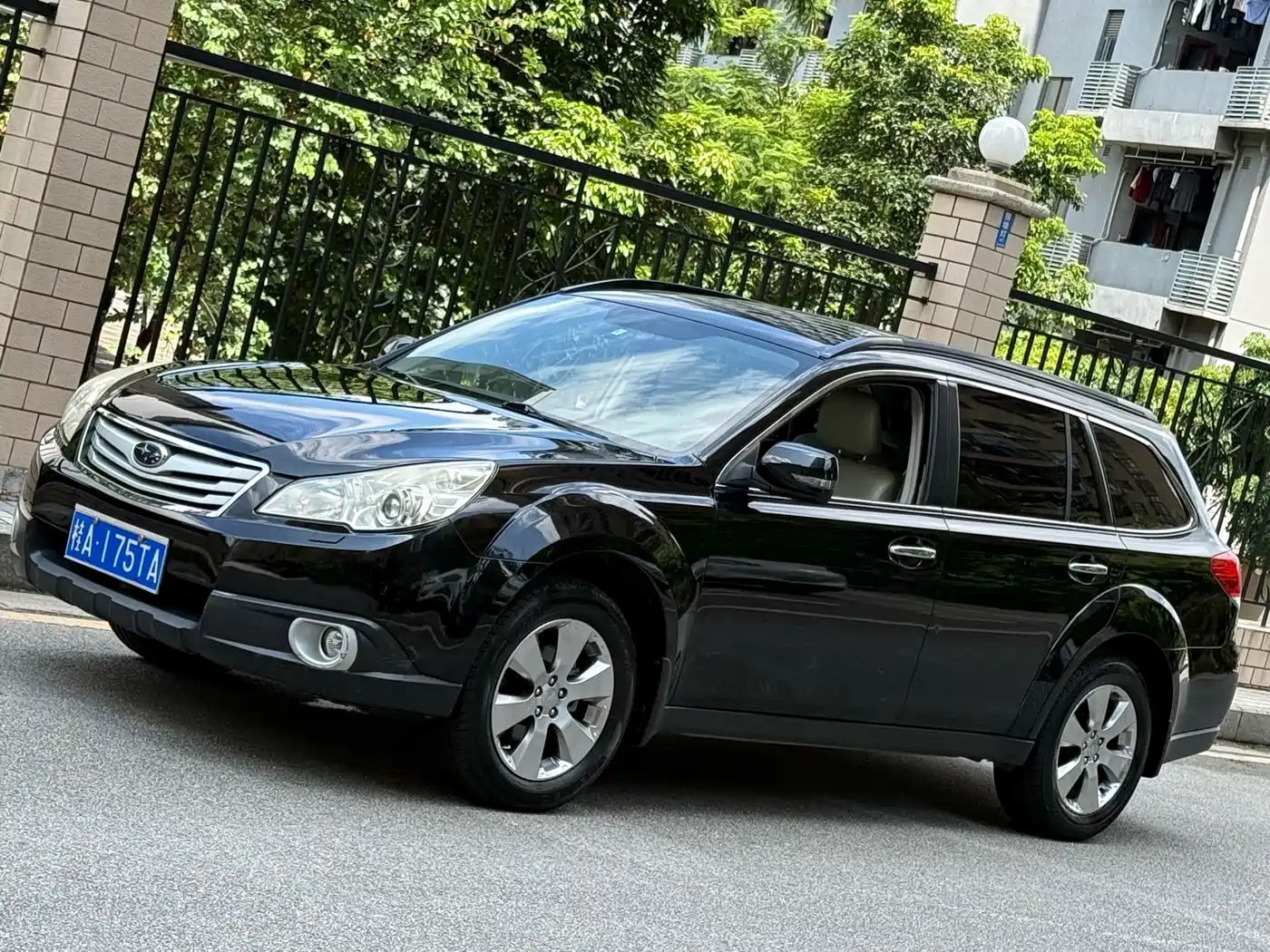 Фото 1 - Subaru Outback