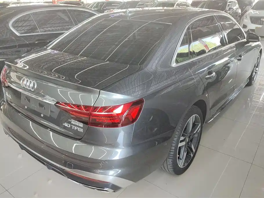 Audi A4L 2020 40 TFSI Luxury Dynamic фото 3