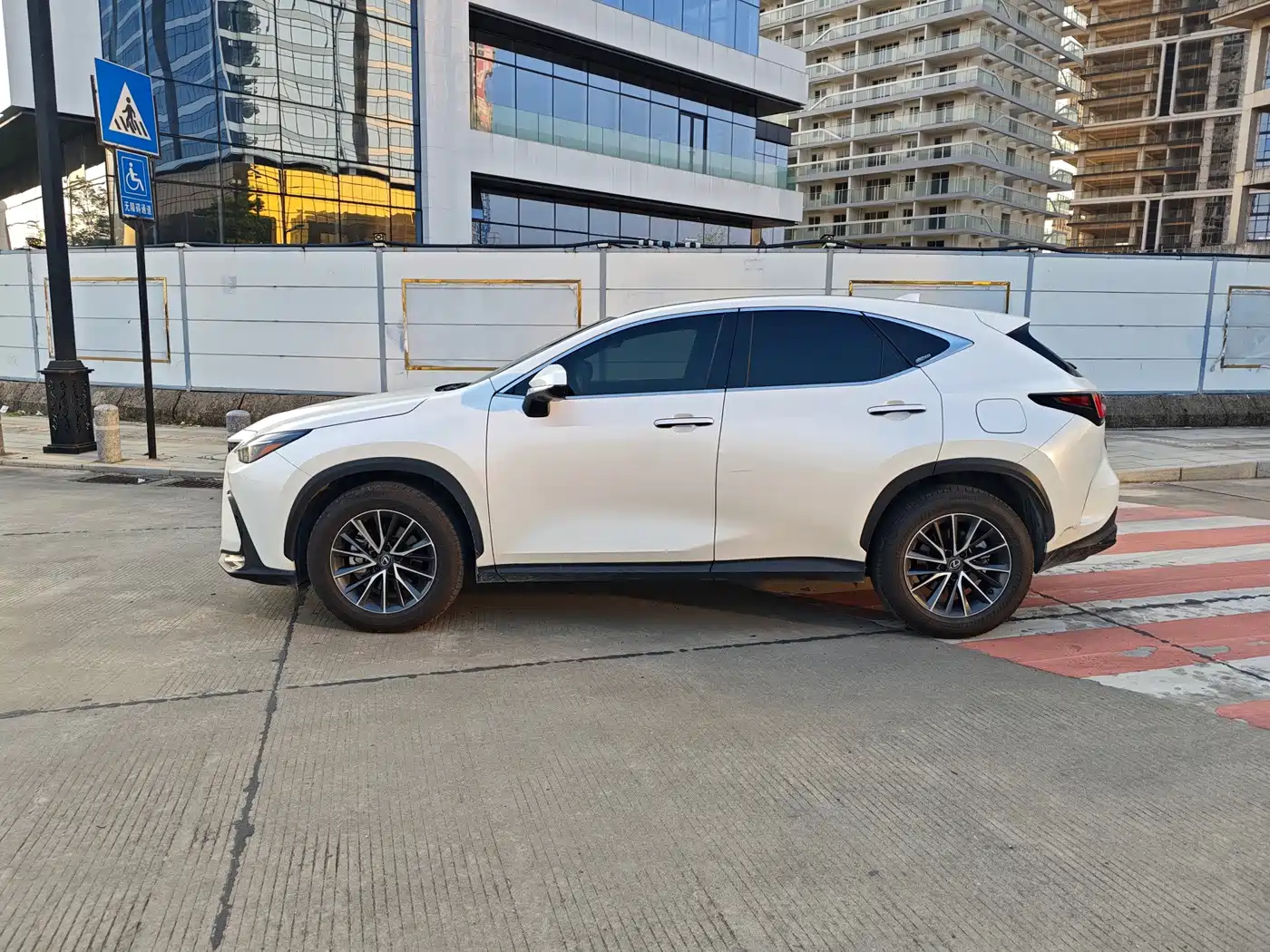 Lexus NX 2025 2024 350h FWD Innovation Edition