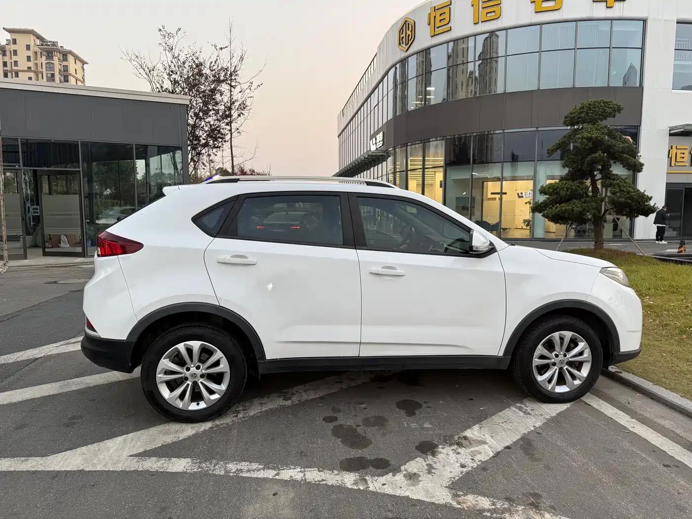MG Roewe RX5 2016 2016 1.5TGI Manual Value Edition