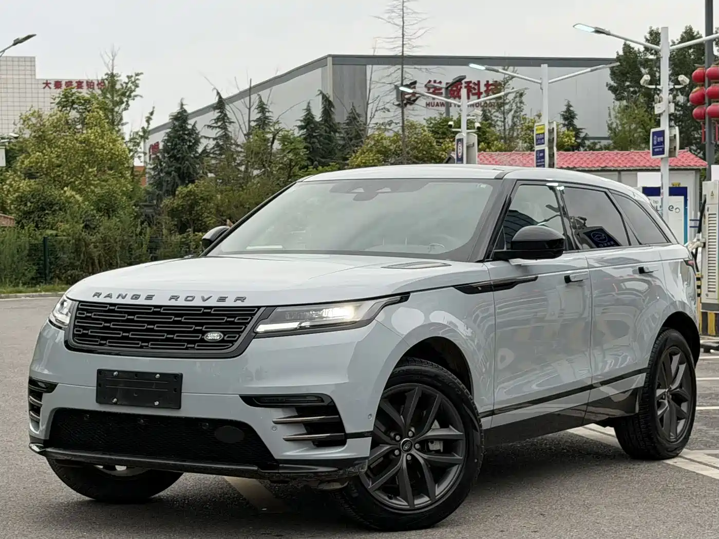 Land Rover Range Rover Velar 2025 Dynamic SE