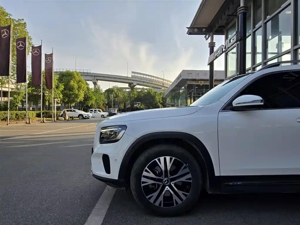 Mercedes-Benz GLB 2024 GLB 220 Dynamic фото 12