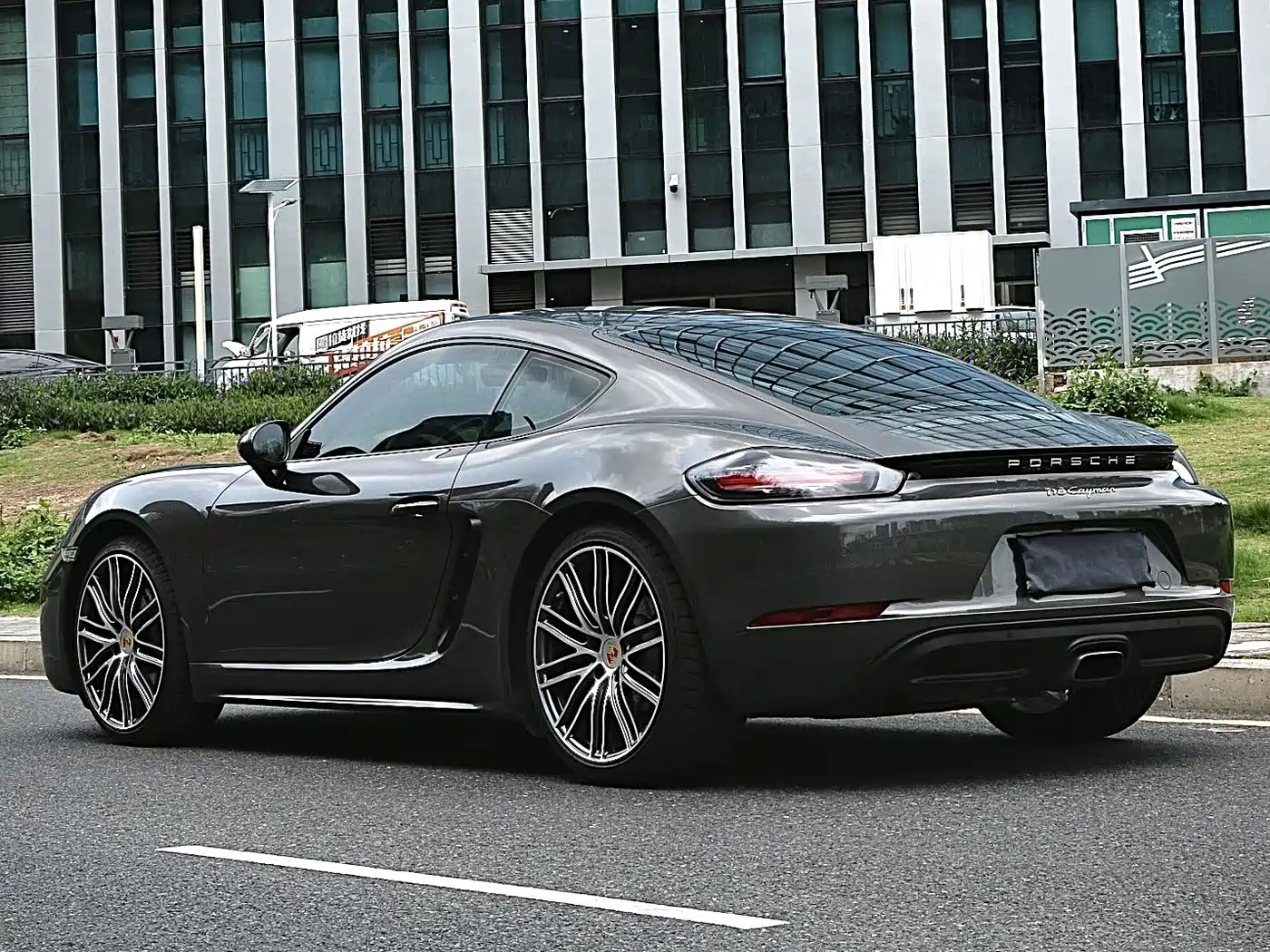 Porsche 718 2018 Cayman 2.0T фото 4