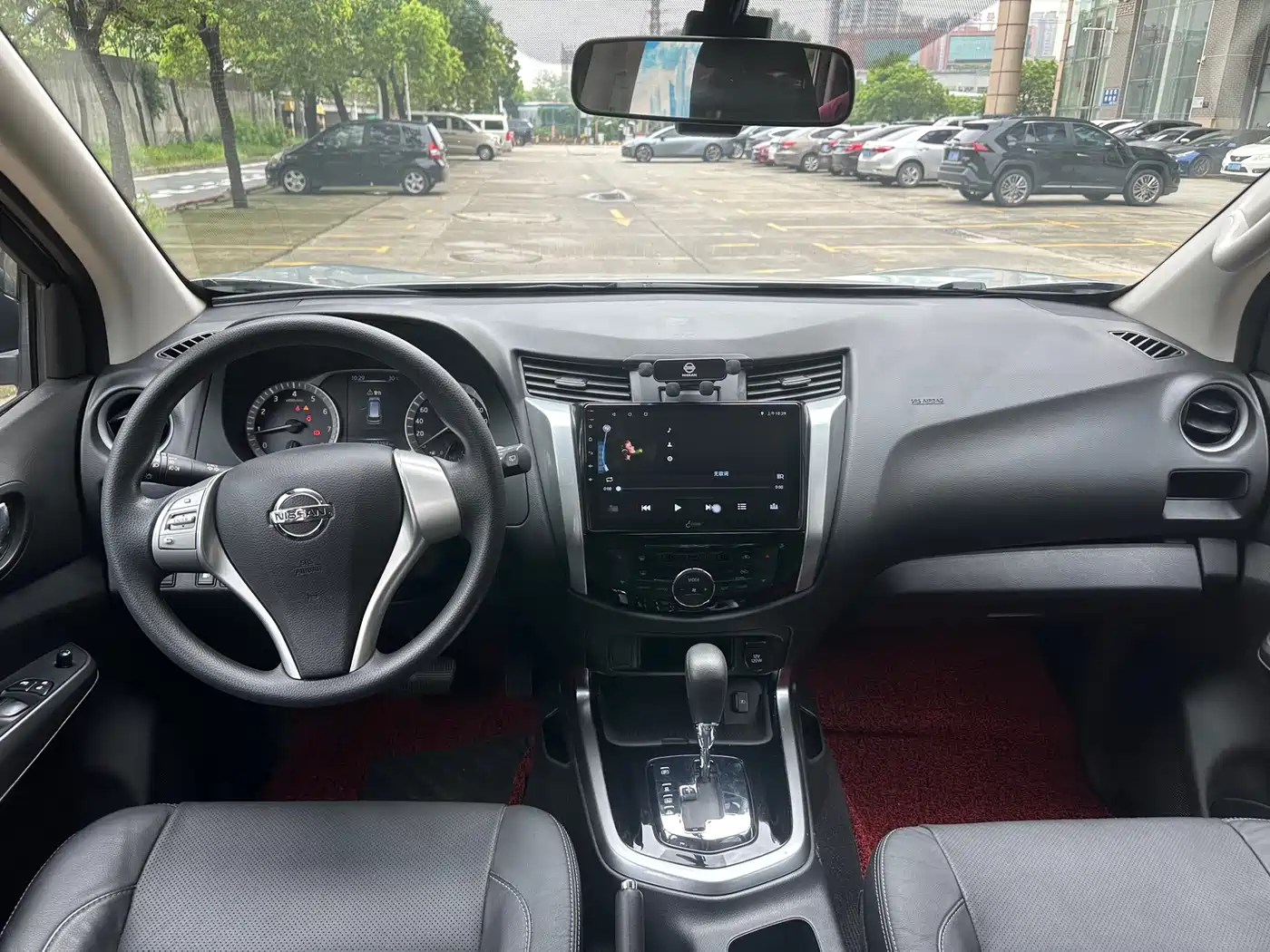 Nissan Terra 2019 2018 2.5L Automatic 2WD Luxury Edition