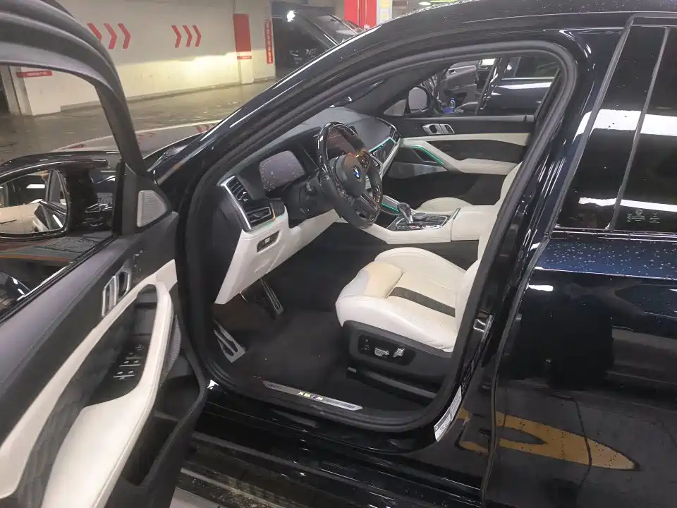 BMW X6 M 2022 2022 X6 M