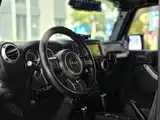 Фото 14 - Jeep Wrangler