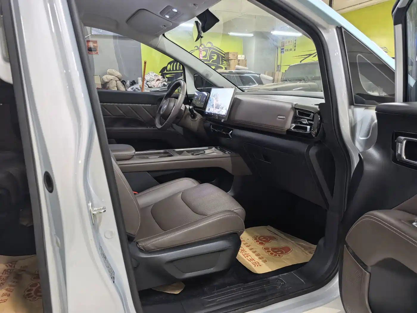 Wuling Motors Xingguang 730 New Energy 2025 2025 Model Plug-in Hybrid Base Version