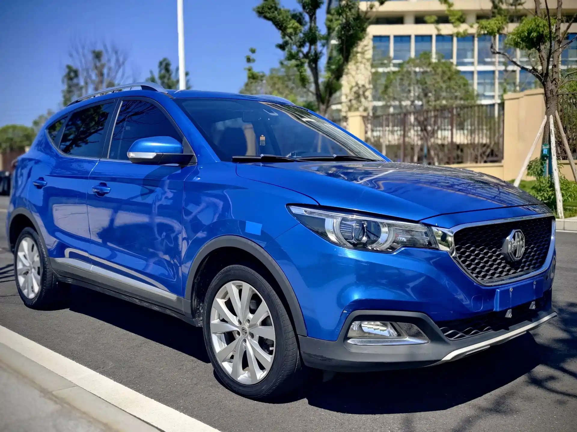 Фото 3 - MG ZS
