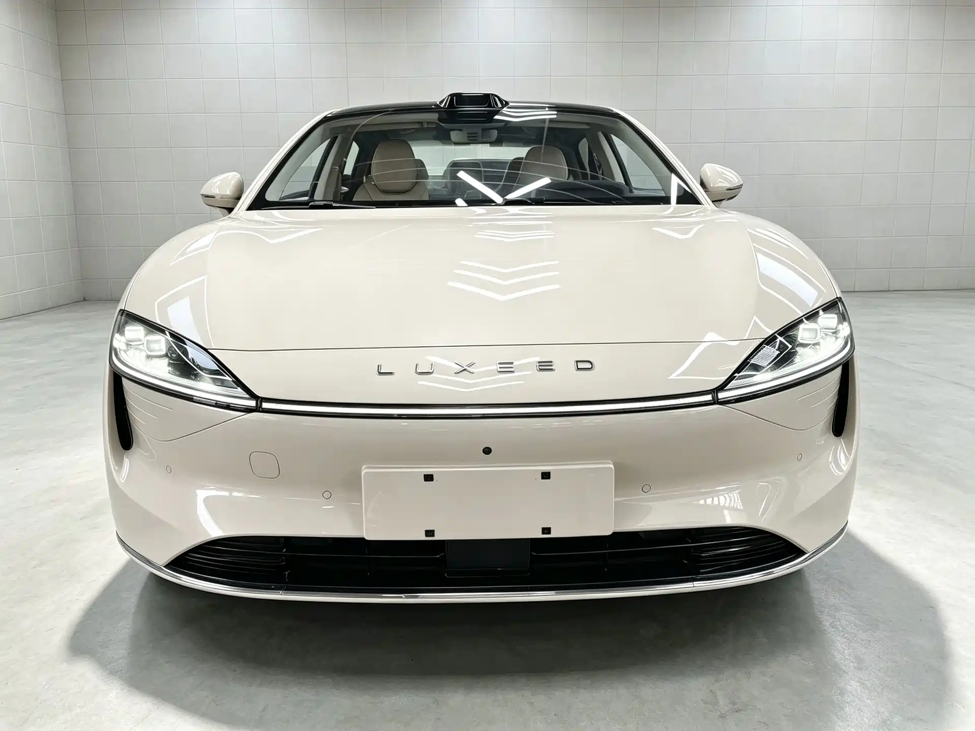 Photo 2 - Zhijie S7
