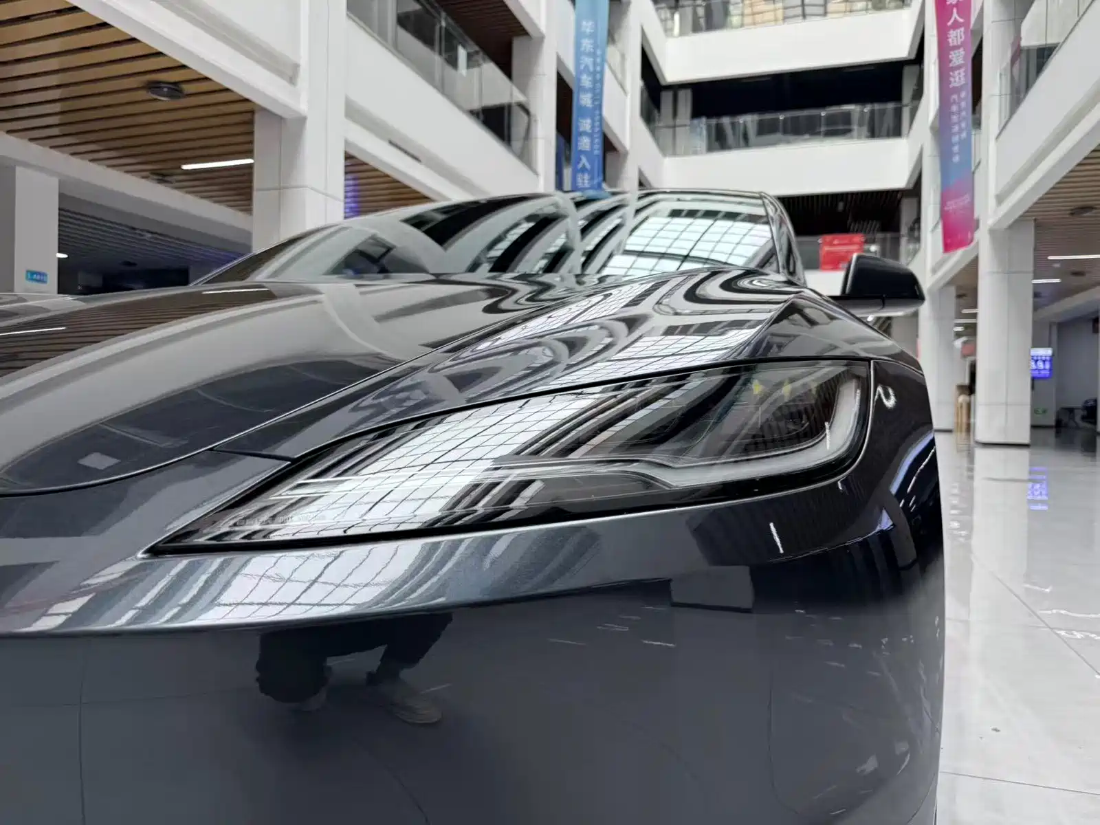 Фото 18 - Tesla Model 3