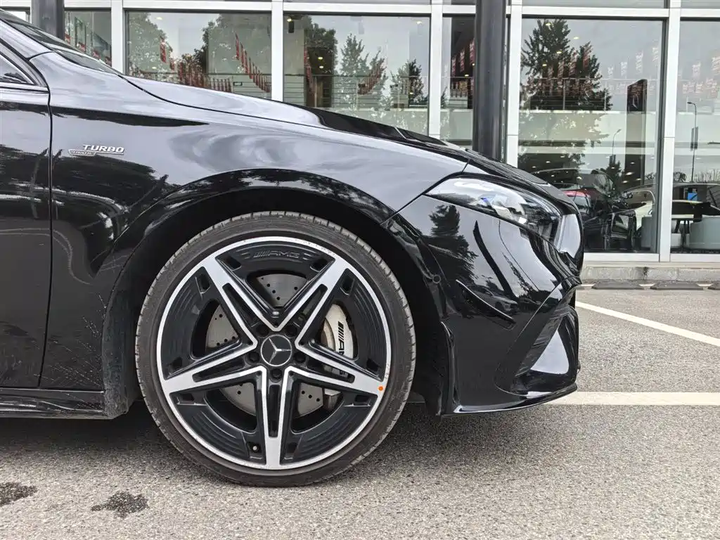 MERCEDES-BENZ CLASS A AMG