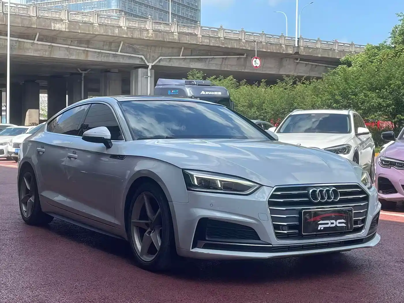 Audi A5 (Import) 2019 Sportback 40 TFSI Fashion фото 4