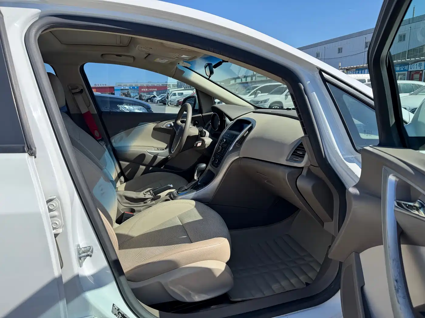 Buick Excelle 2013 GT 1.6L Automatic Fashion Edition фото 10