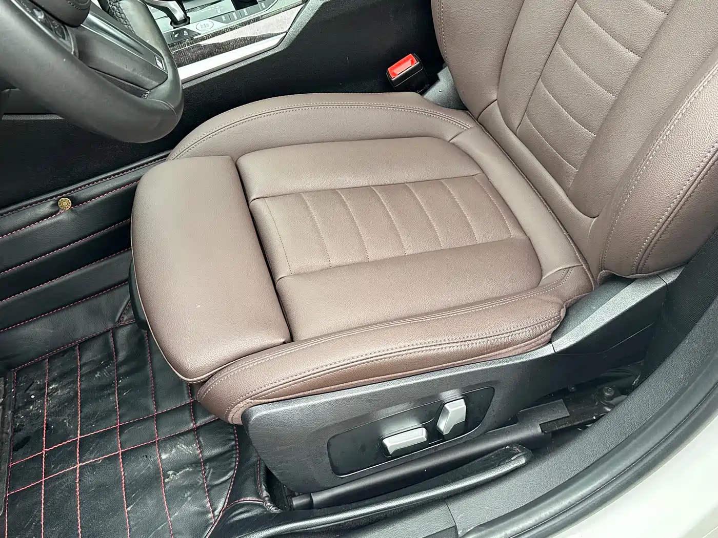 BMW 3 Series 2022 325Li M Sport Package фото 11