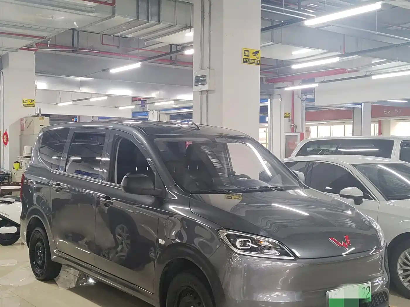Фото 2 - Wuling Motors Wuling Hongguang New Energy