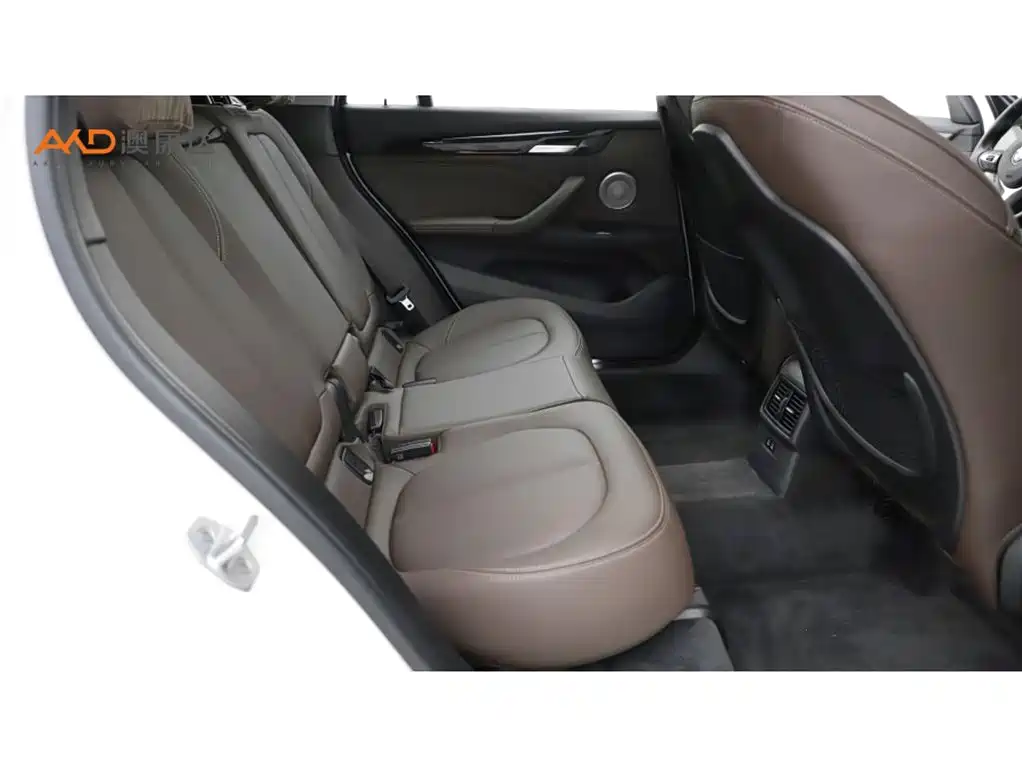 BMW X1 2022 sDrive25Li Leading фото 8