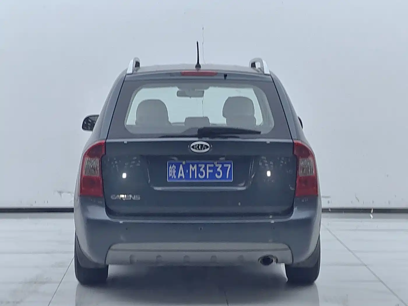 Kia Carens 2012 2011 2.0L 5-seat Automatic Comfort