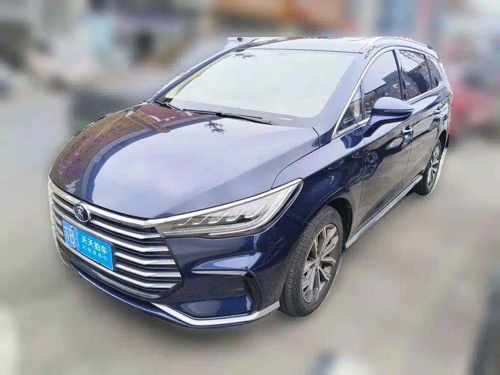 Photo 1 - BYD Song MAX
