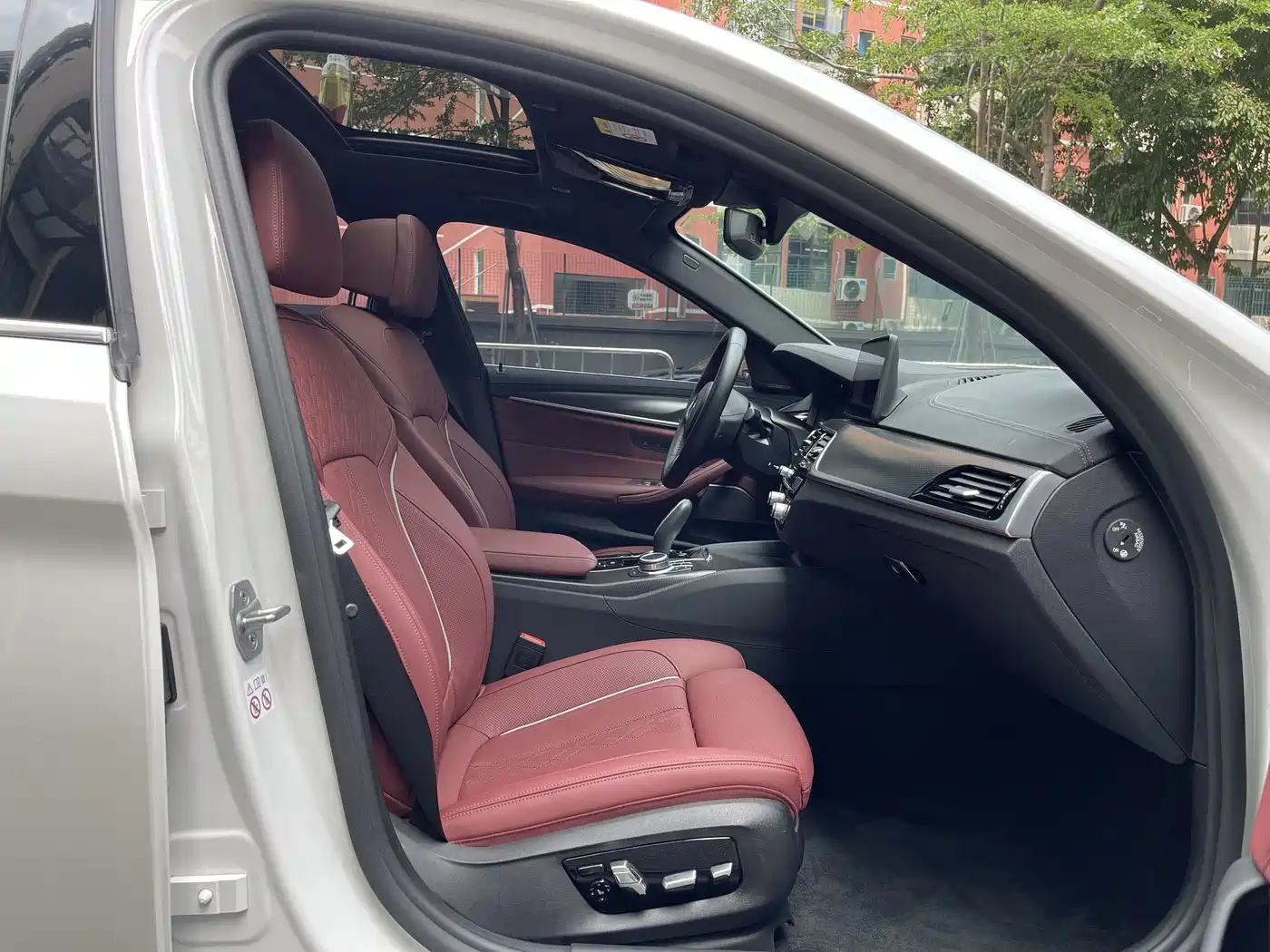 BMW 5 SERIES NEW ENERGY