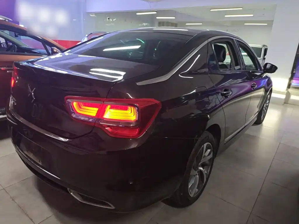 Фото 7 - DS 5LS