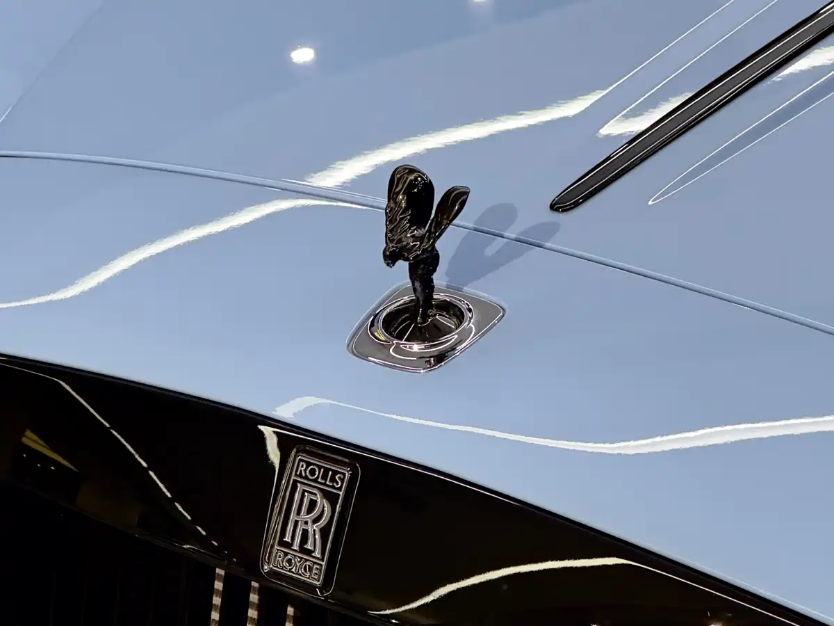 Rolls-Royce Wraith 2018 6.6T Black Badge фото 4