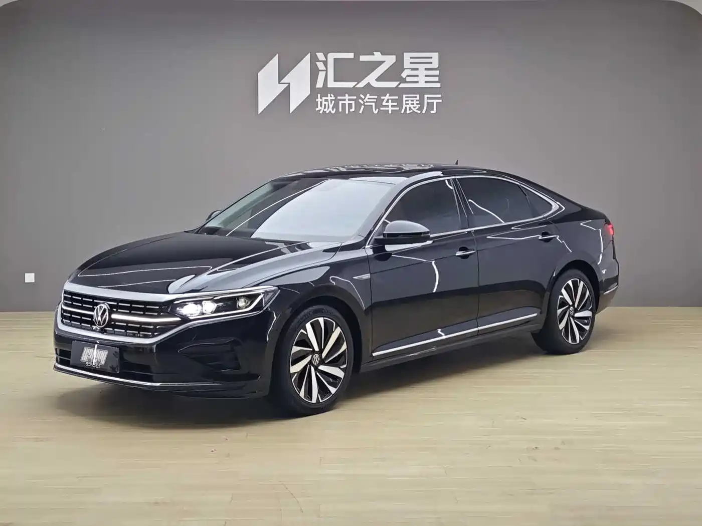 Volkswagen Passat 2023 Facelift 330TSI Luxury Edition