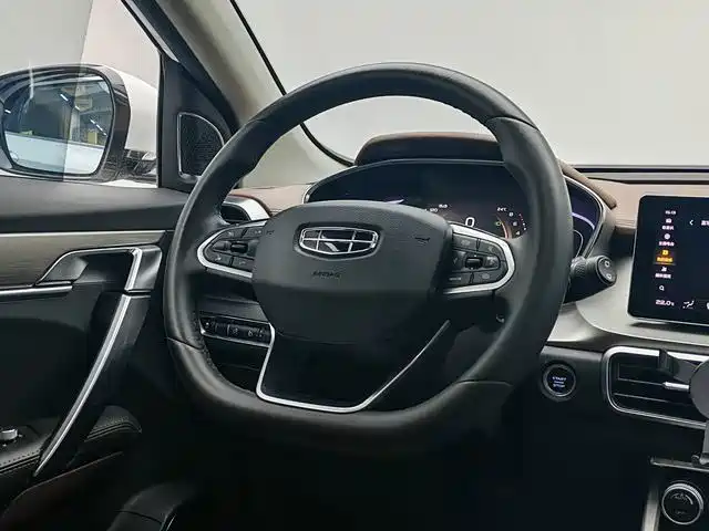 Geely Coolray 2019 2019 Sport 260T DCT Battle China VI