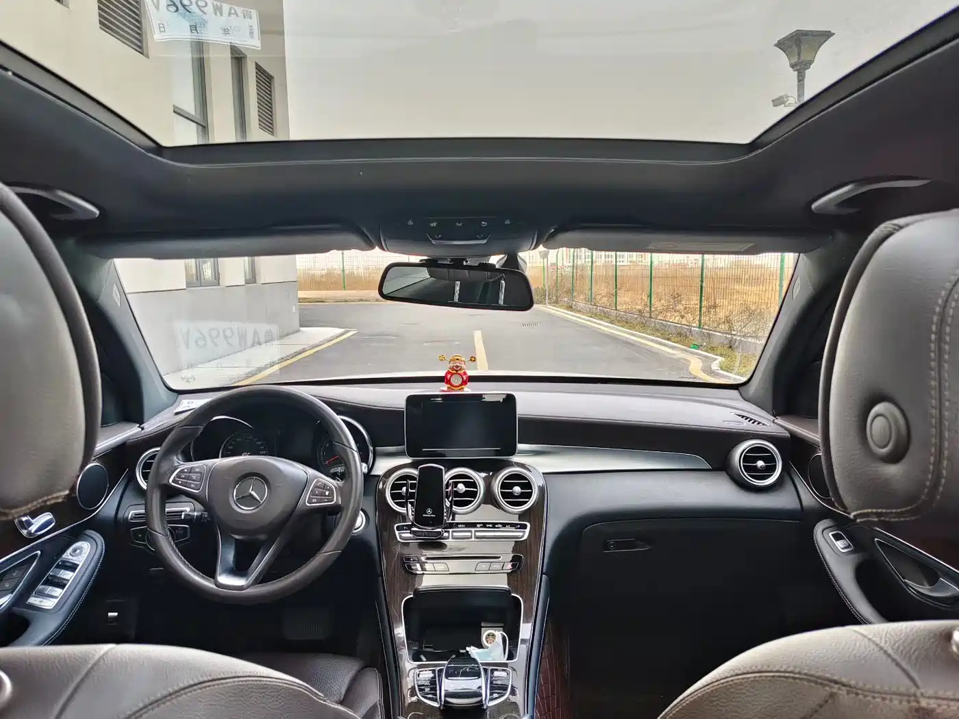 Mercedes-Benz GLC 2018 GLC 260 4MATIC Dynamic фото 5