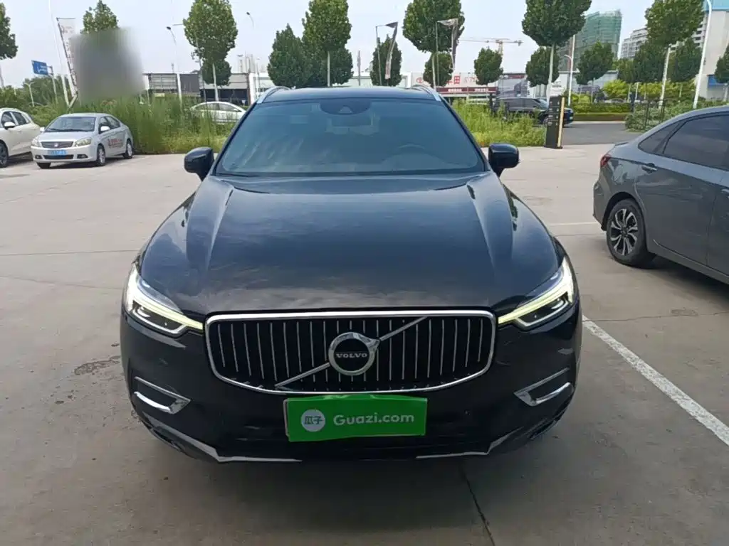Фото 3 - Volvo XC60