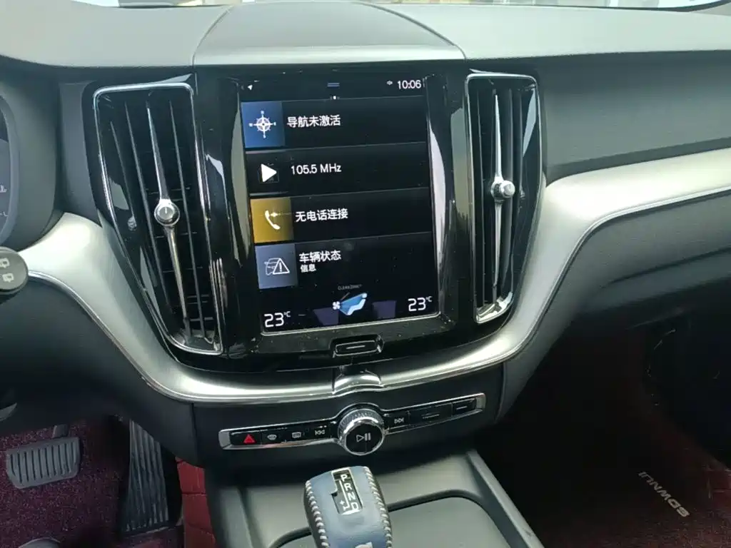 Фото 13 - Volvo XC60