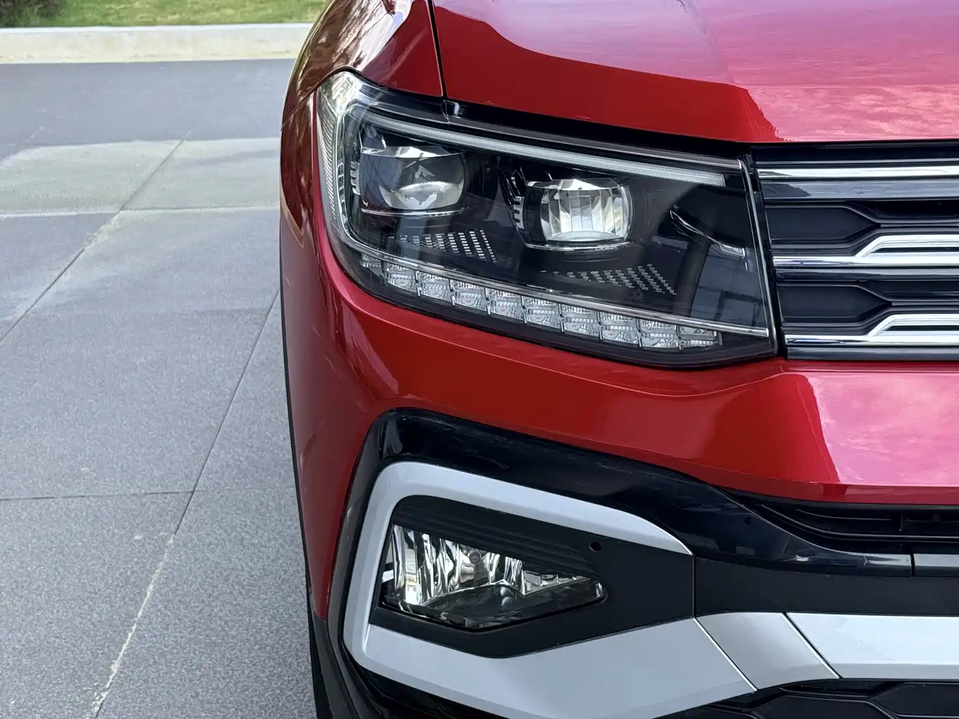 Photo 9 - Volkswagen T-Cross