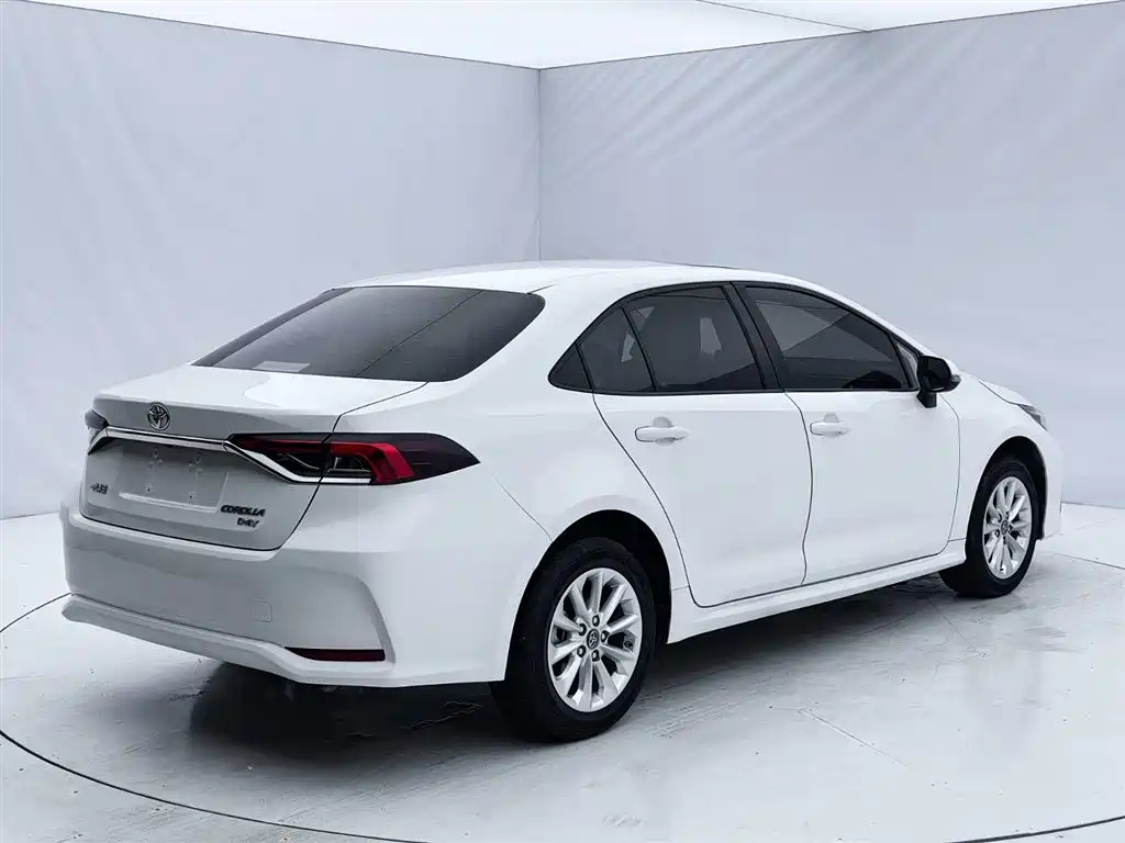 Toyota Corolla 2021 1.2T S-CVT Elite PLUS Edition фото 6