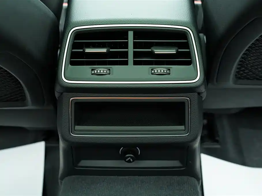 Audi A6L 2019 45 TFSI quattro Exclusive Elegance фото 15