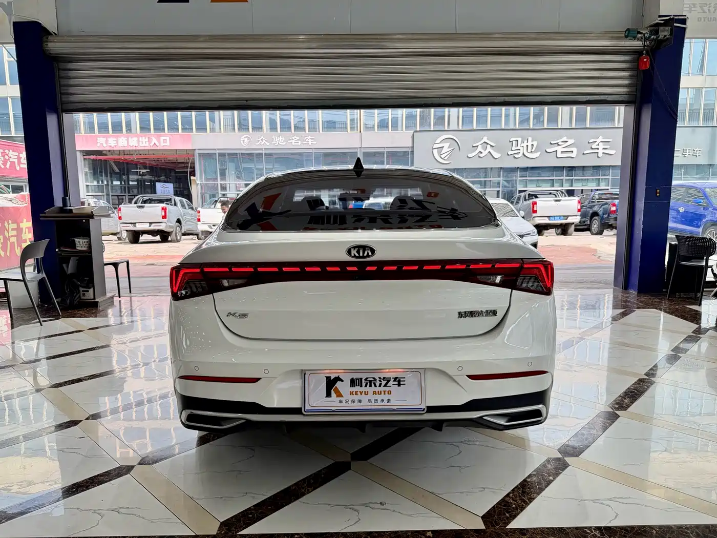 Kia K5 2020 270T CVVD Luxury Tech Version фото 12