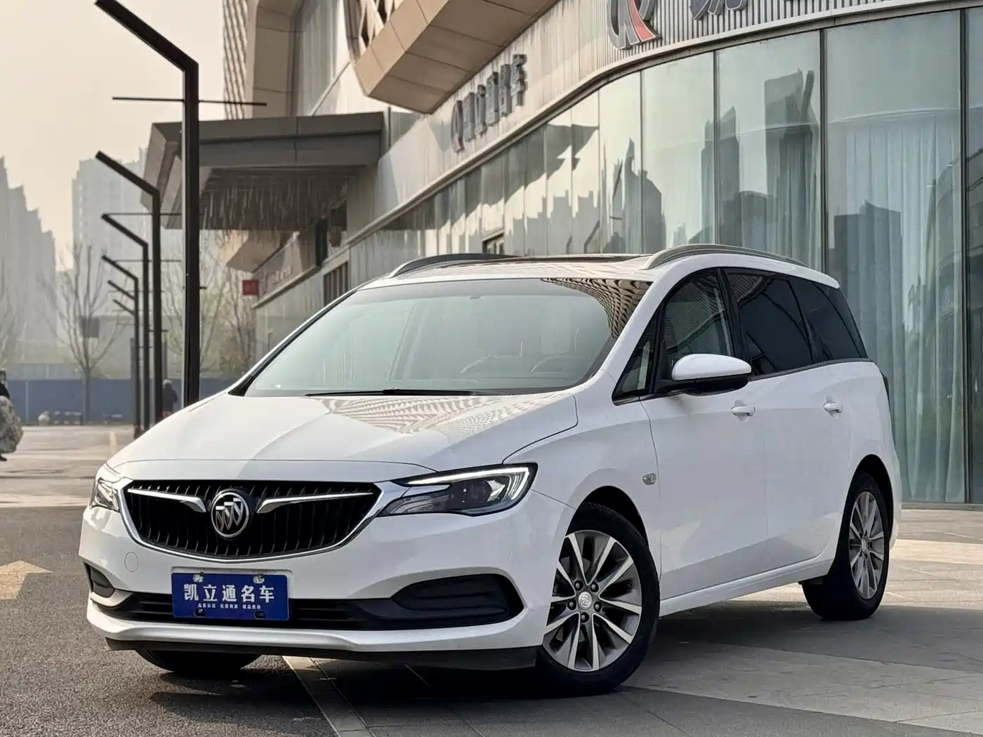 BUICK GL6