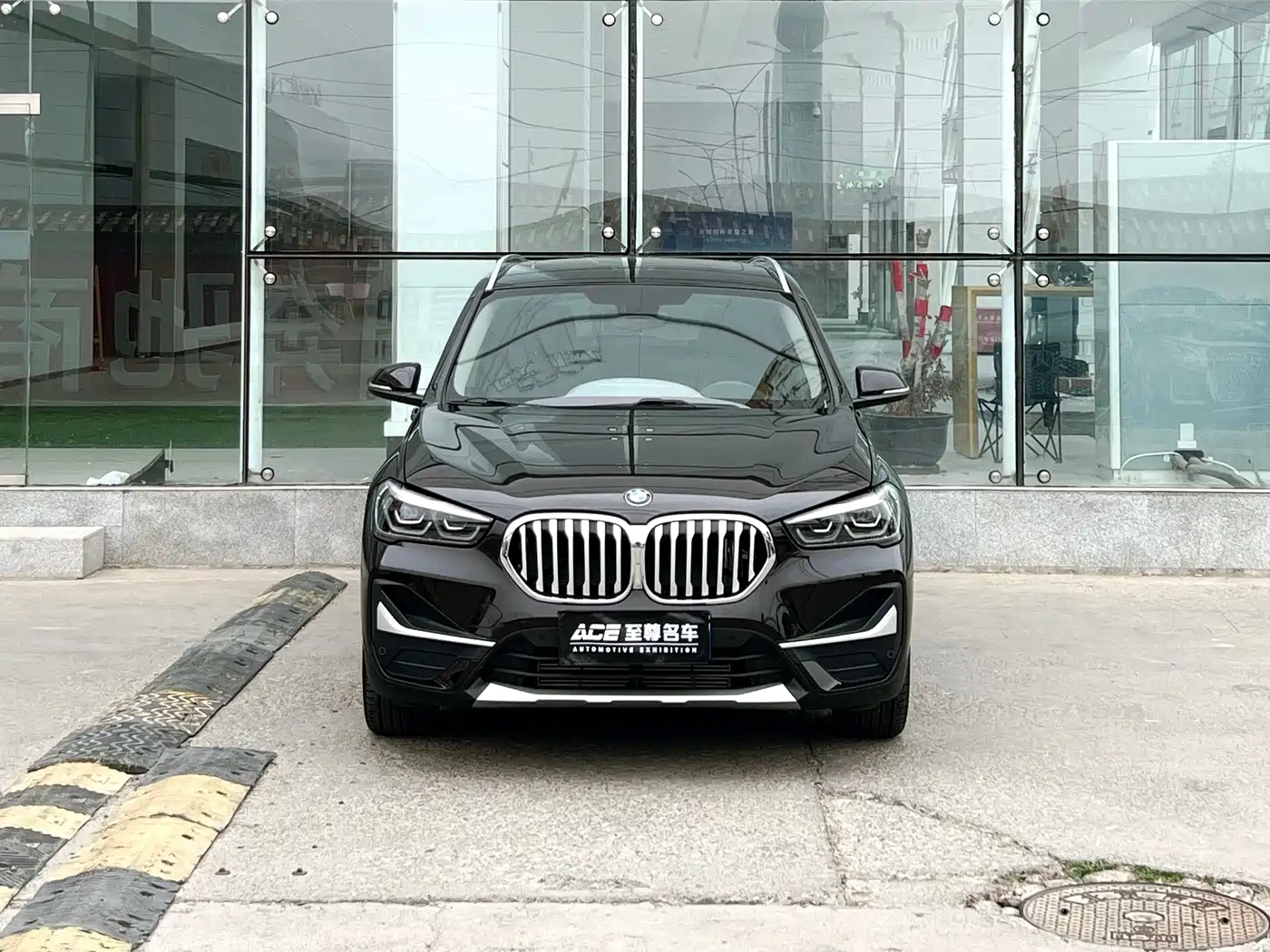 Фото 2 - BMW X1