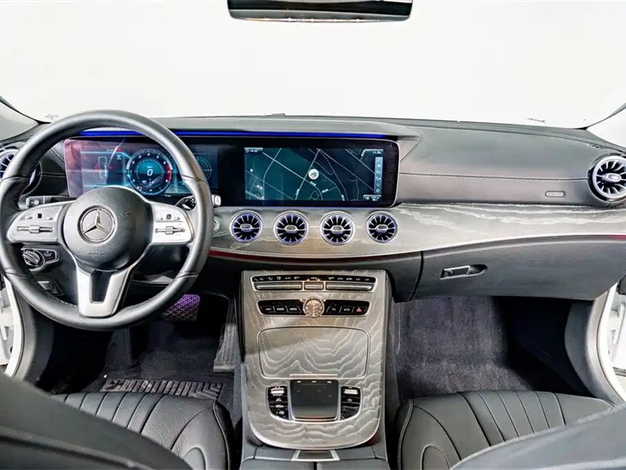 Mercedes-Benz CLS 2018 CLS 300 Dynamic фото 13