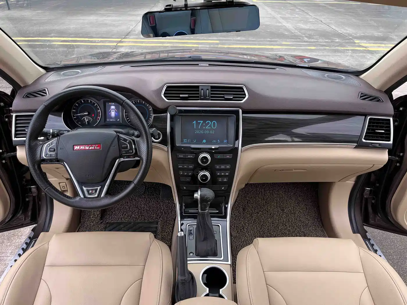 Фото 13 - Haval H2
