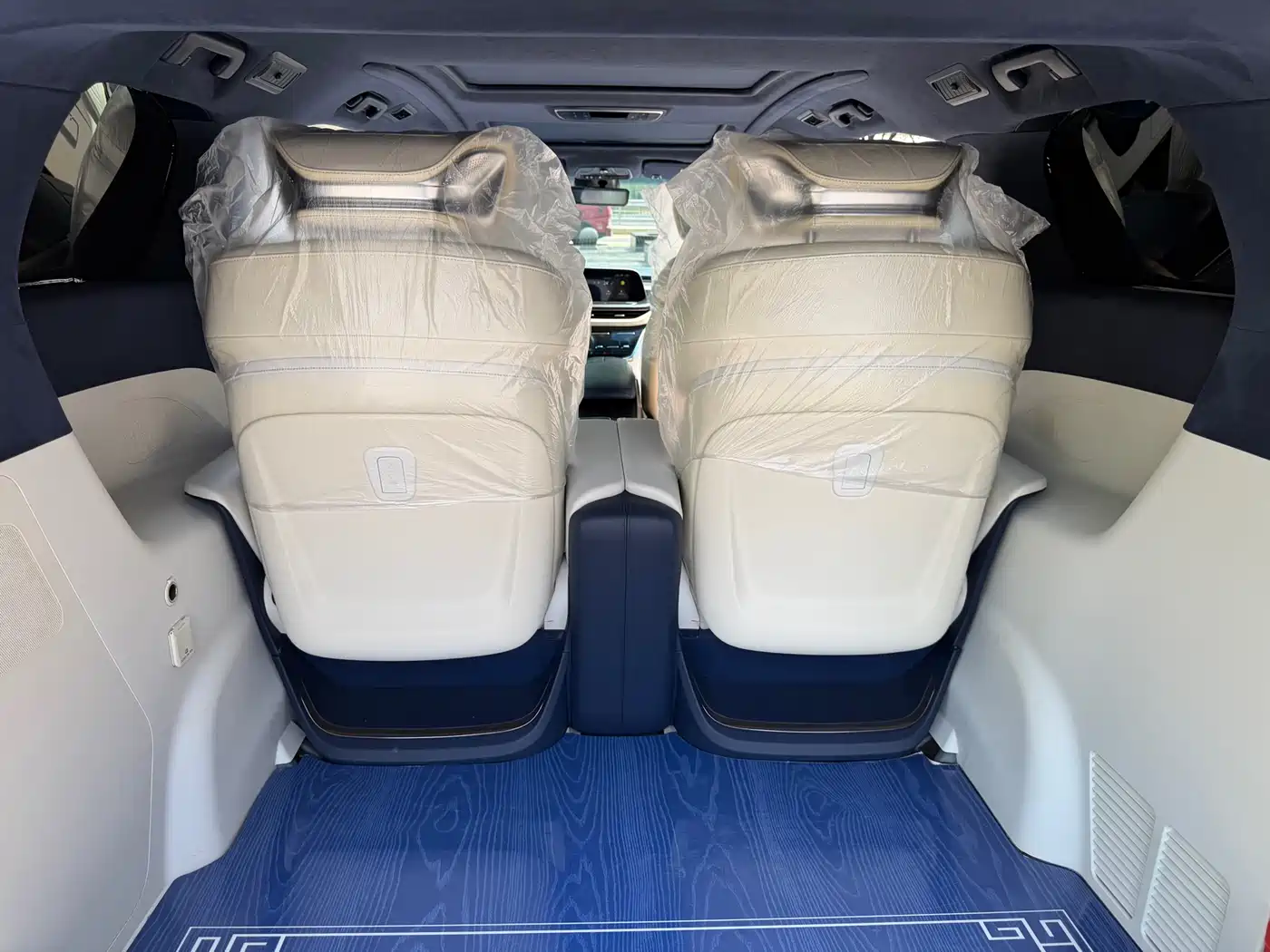 Buick GL8 2020 Avenir Four-Seat Prestige Edition фото 15