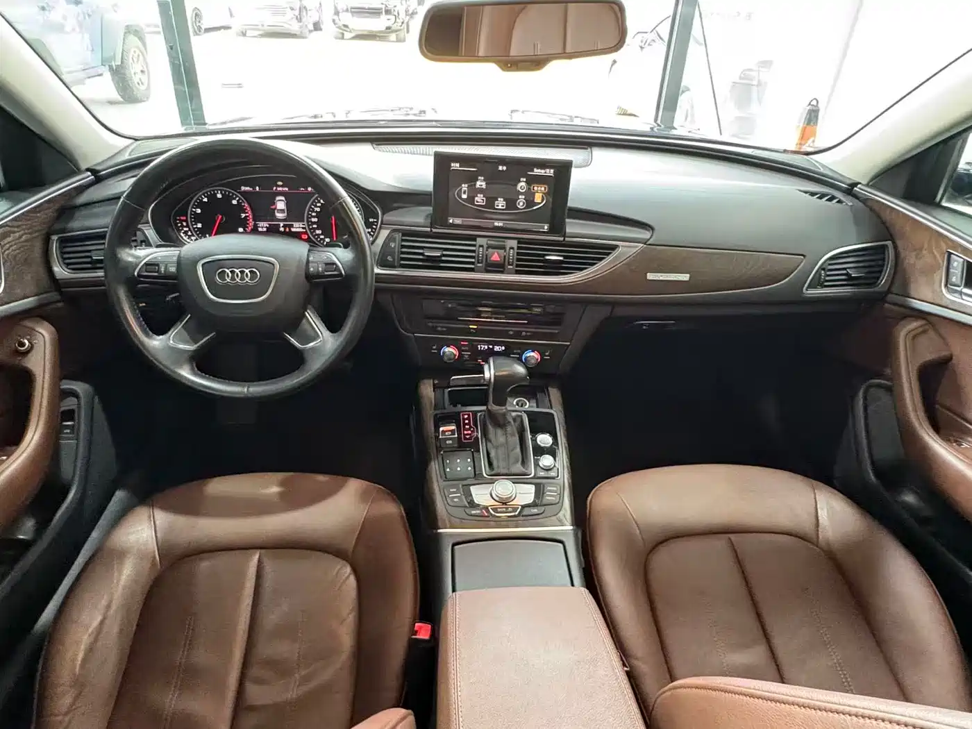 Audi A6L 2015 35 FSI quattro Comfort фото 16