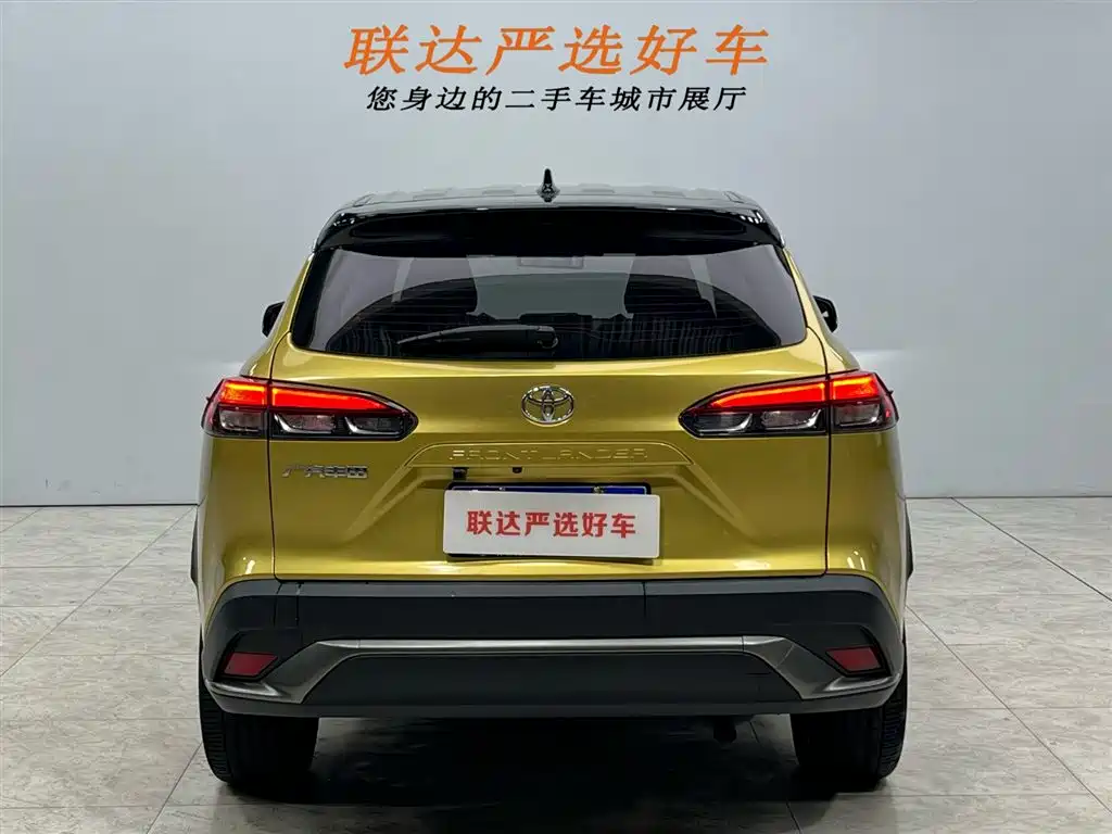 Toyota Frontlander 2022 2.0L CVT Luxury PLUS Edition фото 25