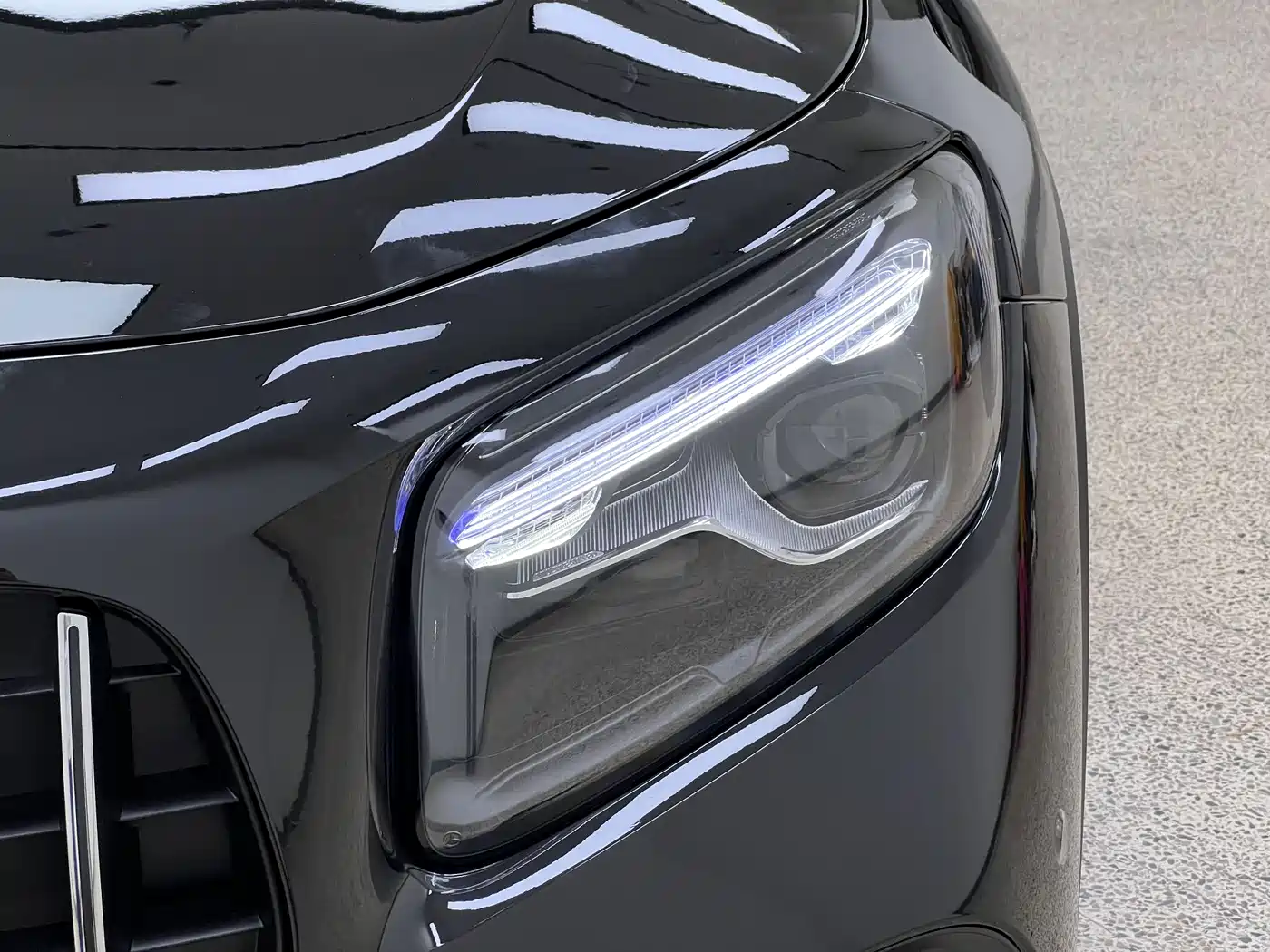 MERCEDES-BENZ GLB AMG
