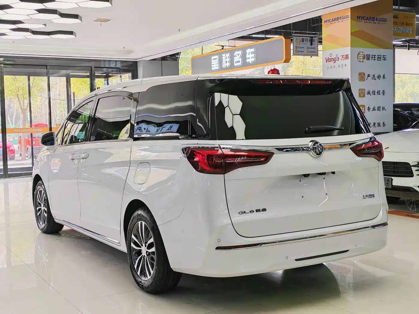 BUICK GL8