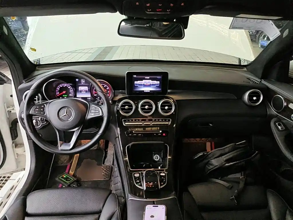 Mercedes-Benz GLC 2017 GLC 260 4MATIC Luxury фото 10