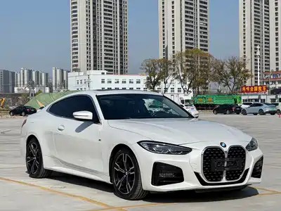 BMW 4
