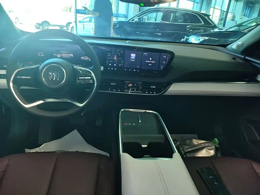 Buick LaCrosse 2025 2025 Model 28T Platinum Edition