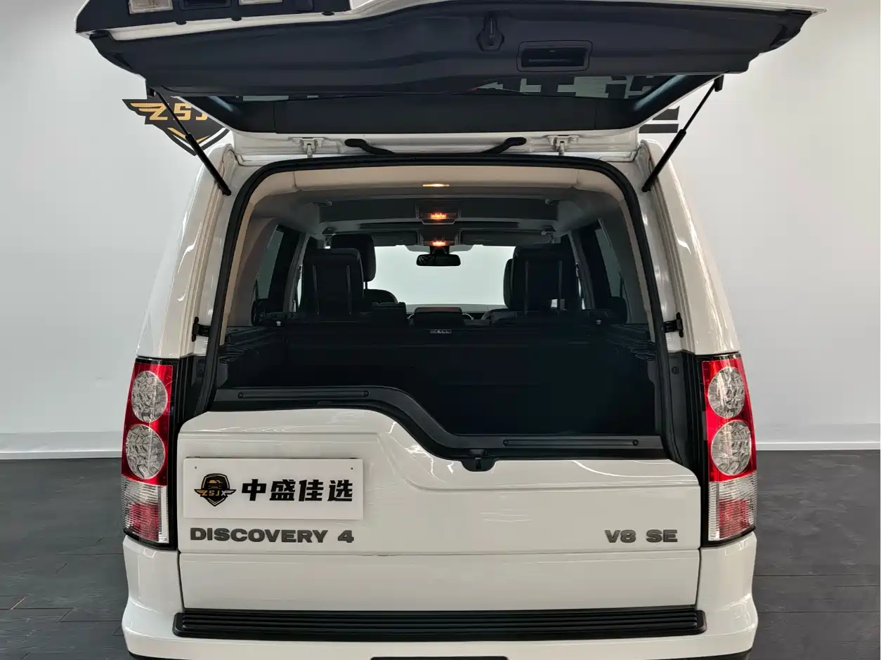 Land Rover Discovery 2012 5.0 V8 SE фото 17