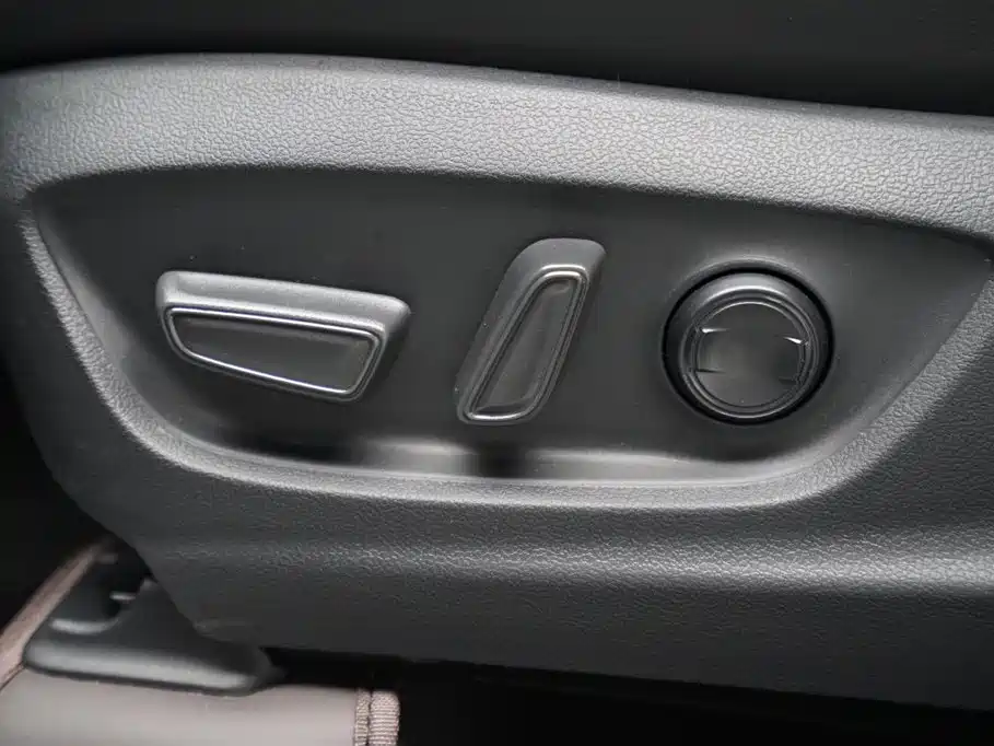 TOYOTA COROLLA SHARP AMPLIFIER